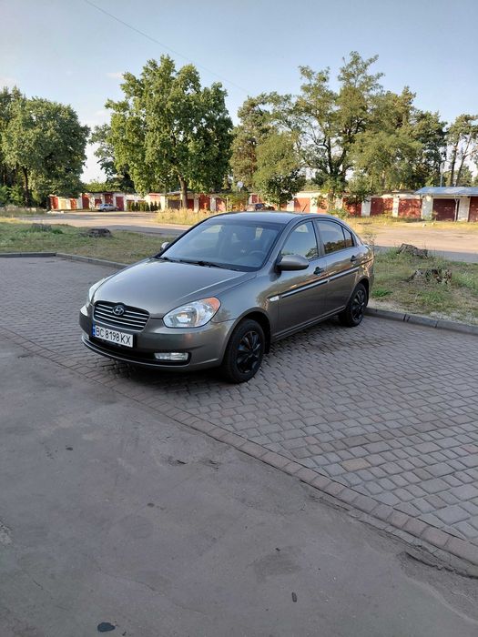 Автомобіль Hyundai Accent