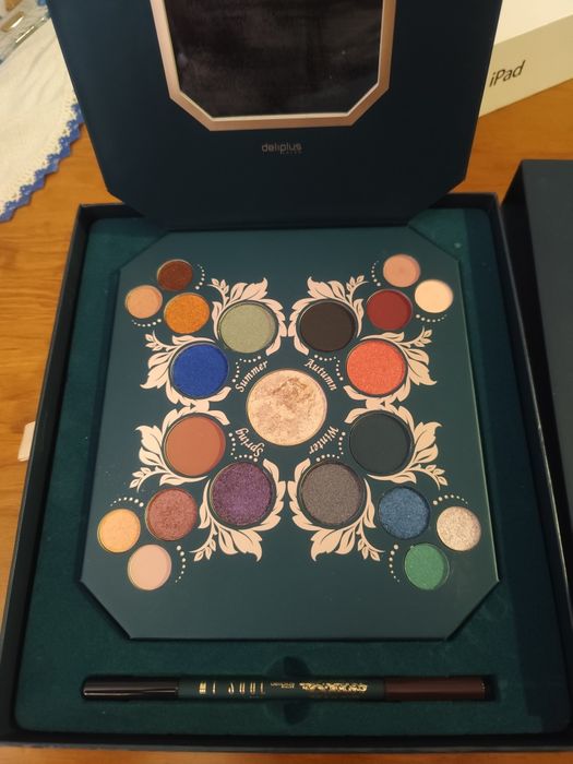 Tabuleiro de maquilhagem