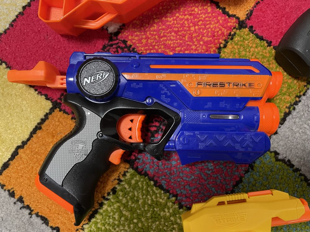 Nerf(бластери) пістолет,автомат