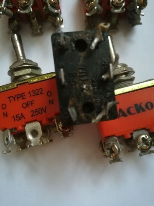 Тумблеры, переключатели.