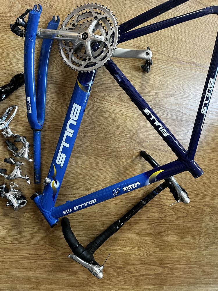 Części rowerowe BULLS/ Grupa osprzetu shimano 105