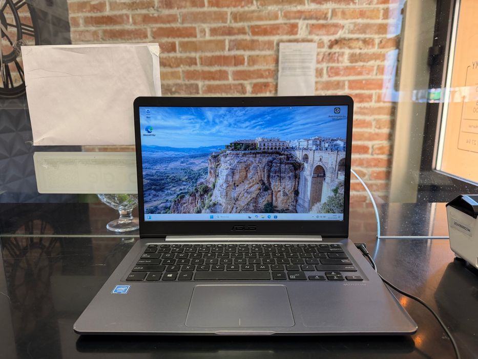 Laptop Asus netbook L406m /Kraków Starowiślna