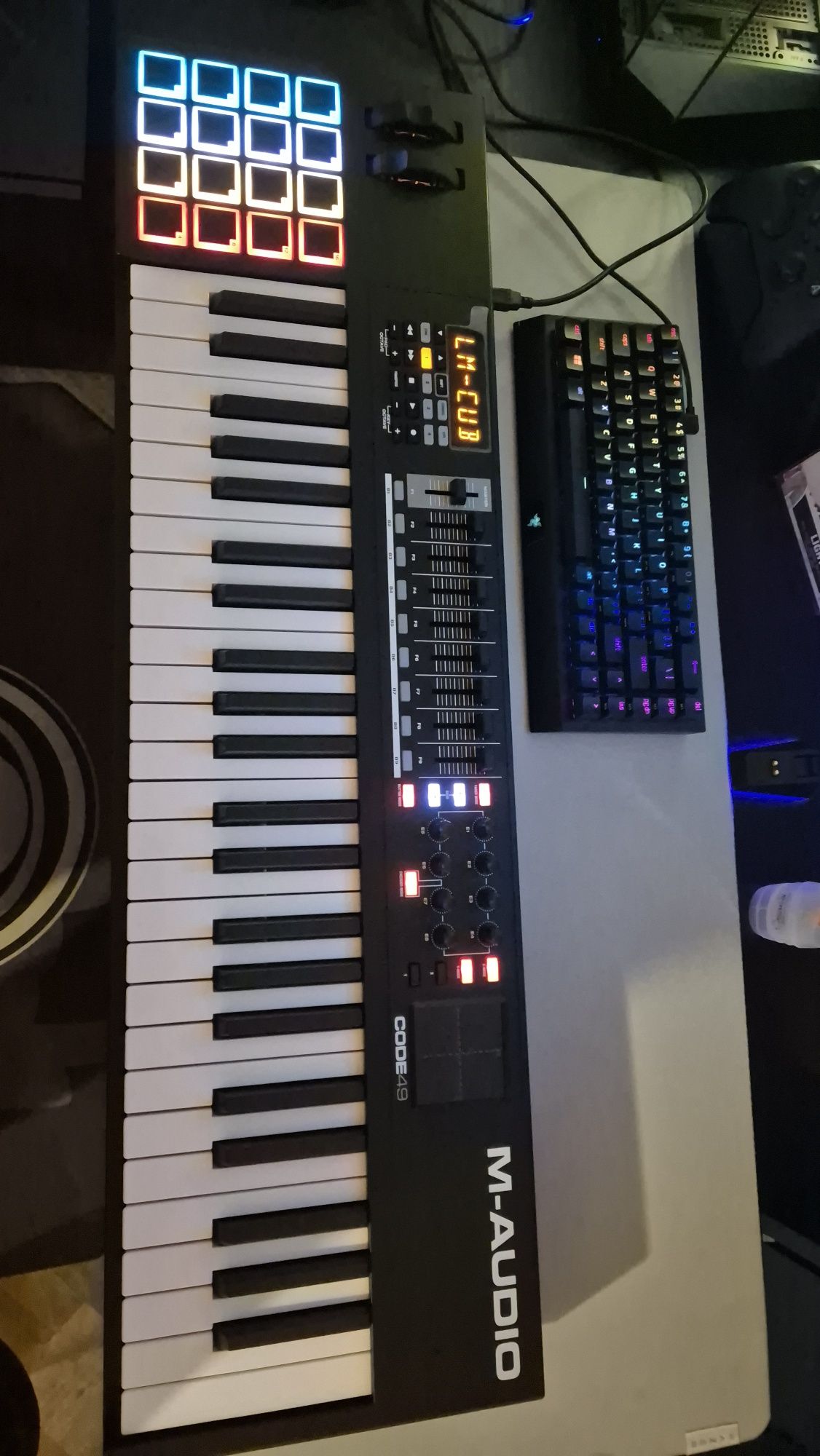 Controlador M-AUDIO Code 49
