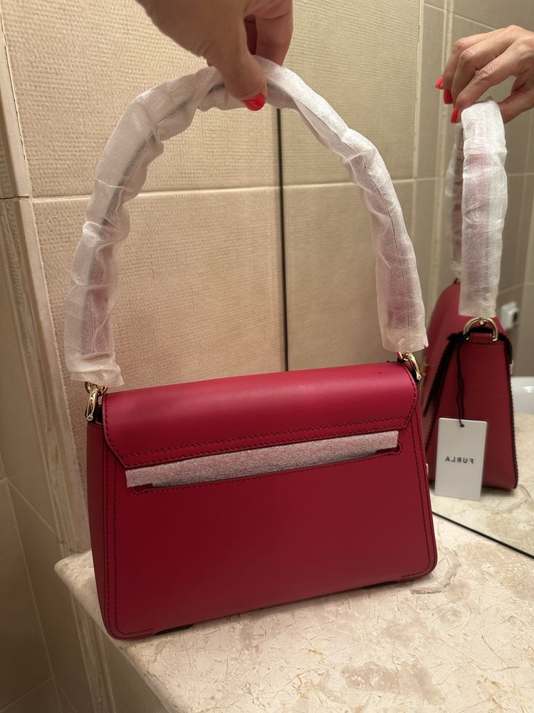 Furla Coccinelle
