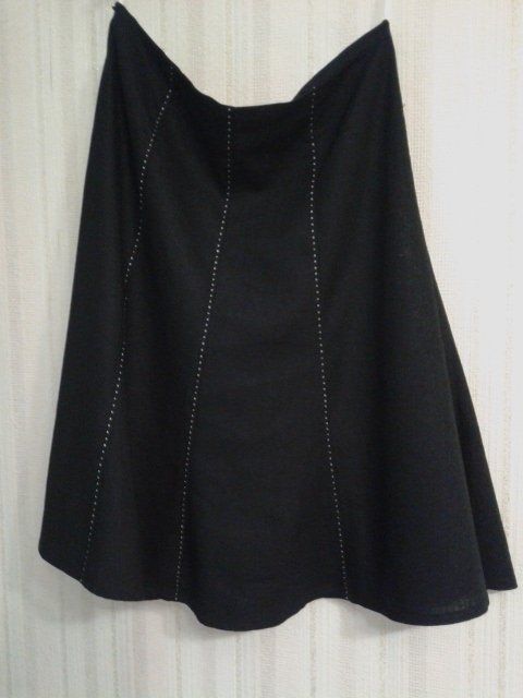 Юбка трапеция с цветами.