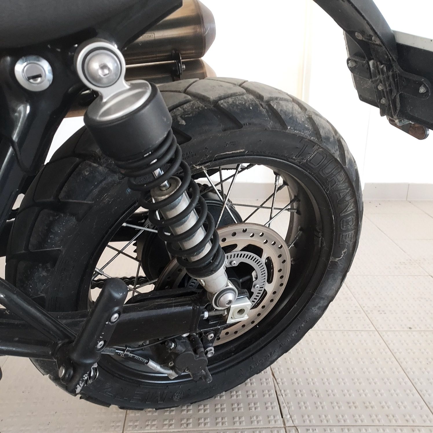 Triumph bonneville 900