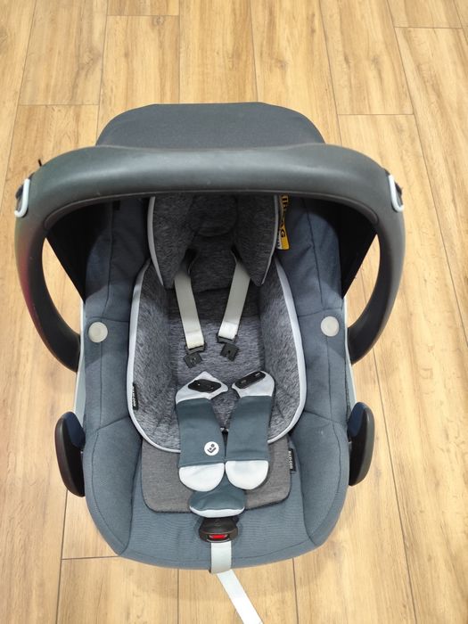 Fotelik samochodowy Maxi Cosi Pebble Pro z bazą