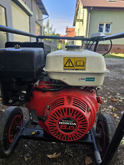 Agregat prądotwórczy Honda GX240 – 5,1 kVA – 110/240V