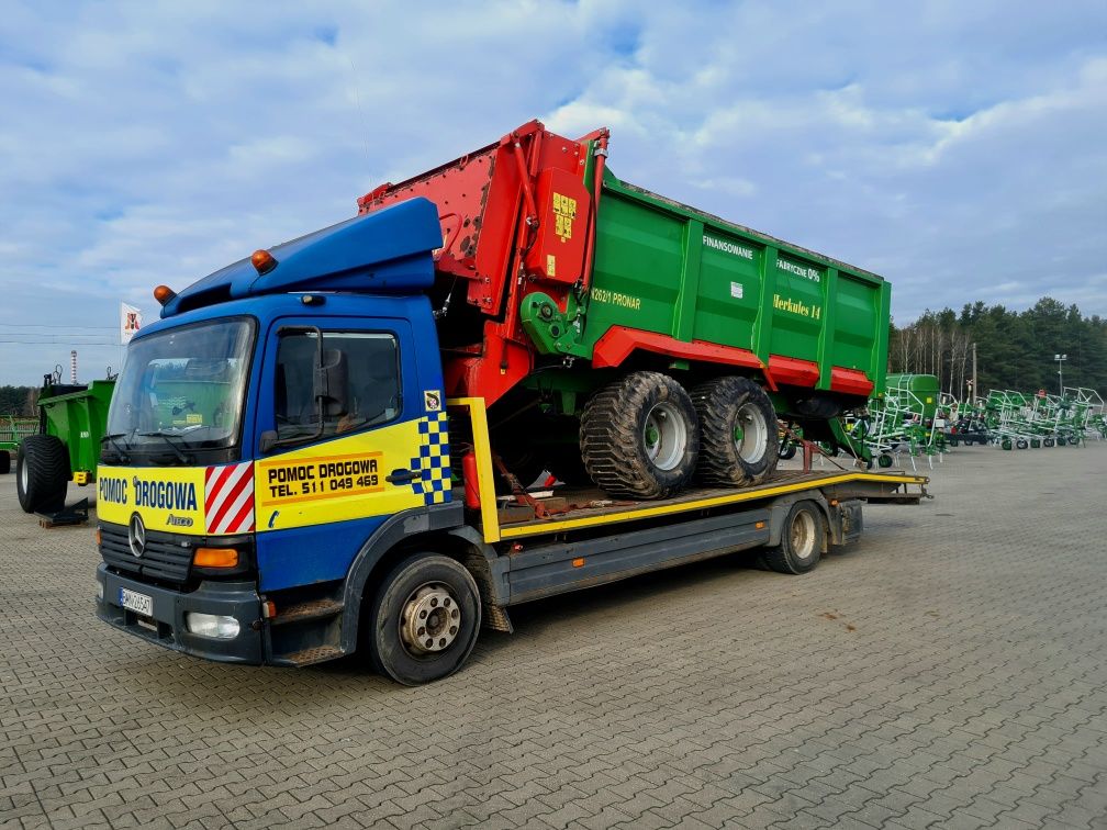 Transport maszyn rolniczych, budowlanych, aut osobowych pomoc drogowa