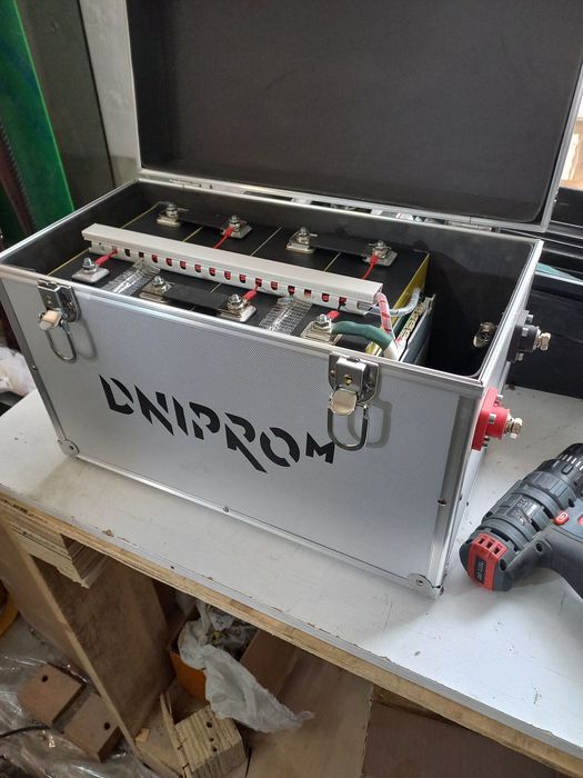 Збірка 4шт 12в Lf230 LIFepo4