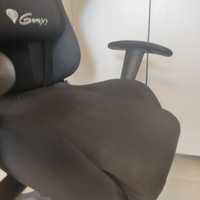 Fotel Genesis Trit 600 RGB czarny uszkodzony
