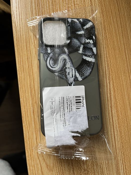 Capa nova para iPhone 12 normal