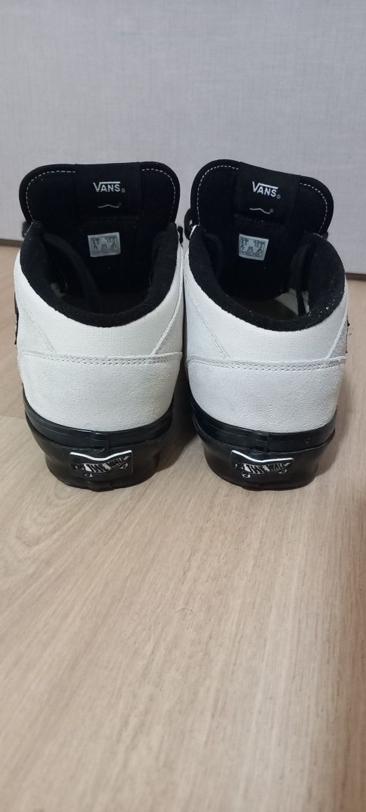 Vendo tênis Vans Premium Half Cab como novos