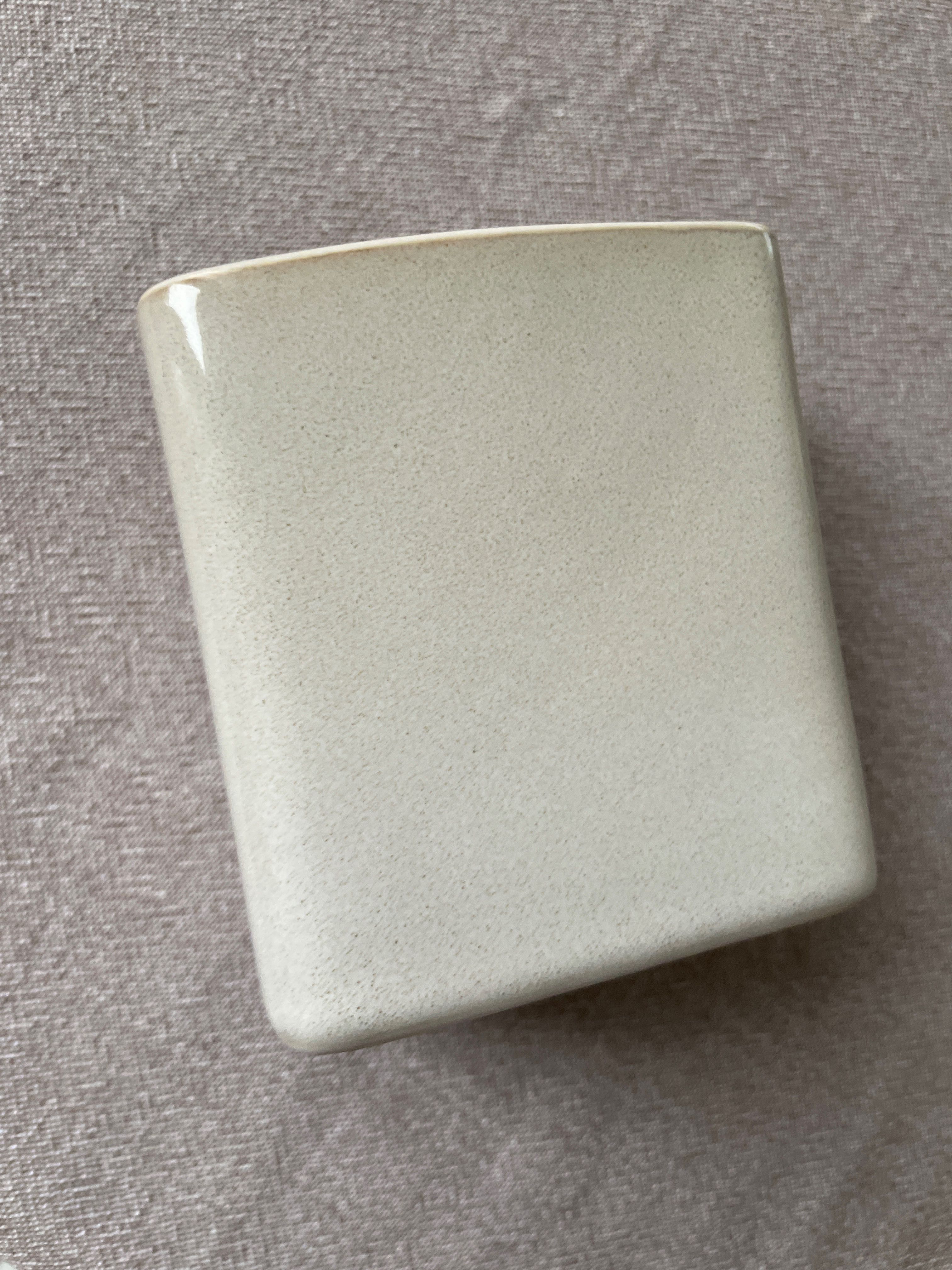 H&M Home Nowy ceramiczny pojemnik kubek na szczoteczki piaskowy