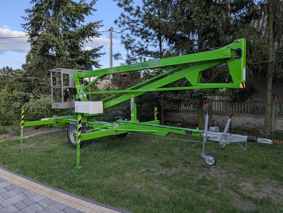 Wynajem podnośnika koszowego do 12m