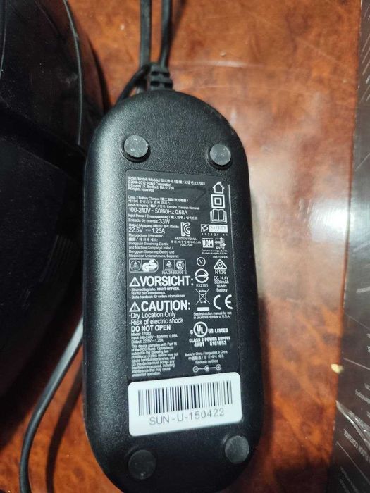 Робот для миття підлоги iRobot Scooba 450 .