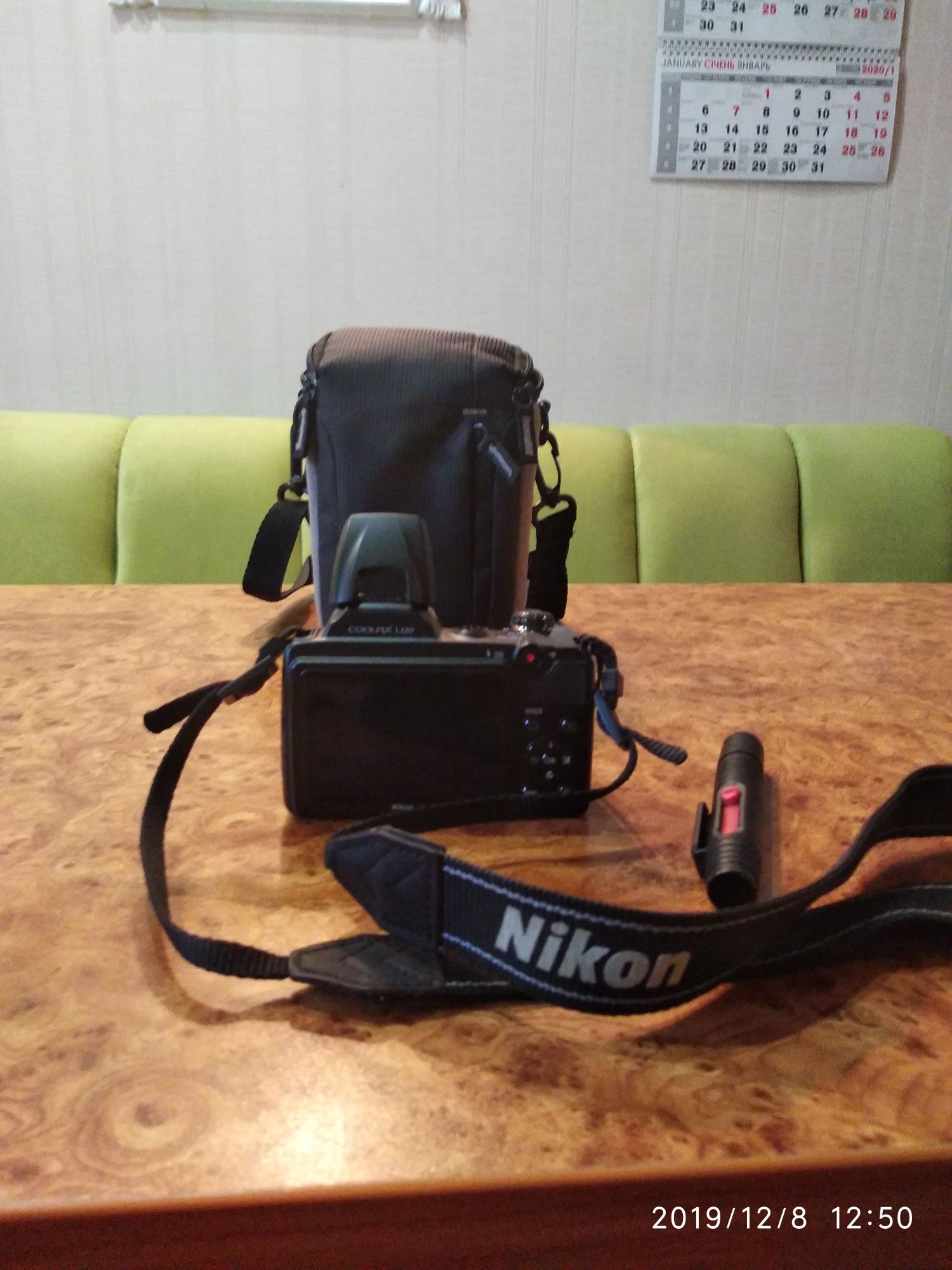 Продам фотоаппарат Nikon L120