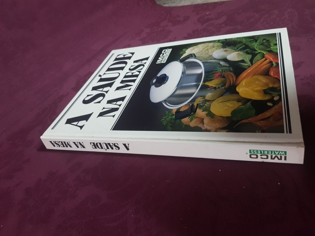 Livro A Saúde na Mesa