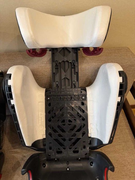 Автокрісло Britax-Romer KidFix III M Moonlight Blue (від 15 до 36 кг)