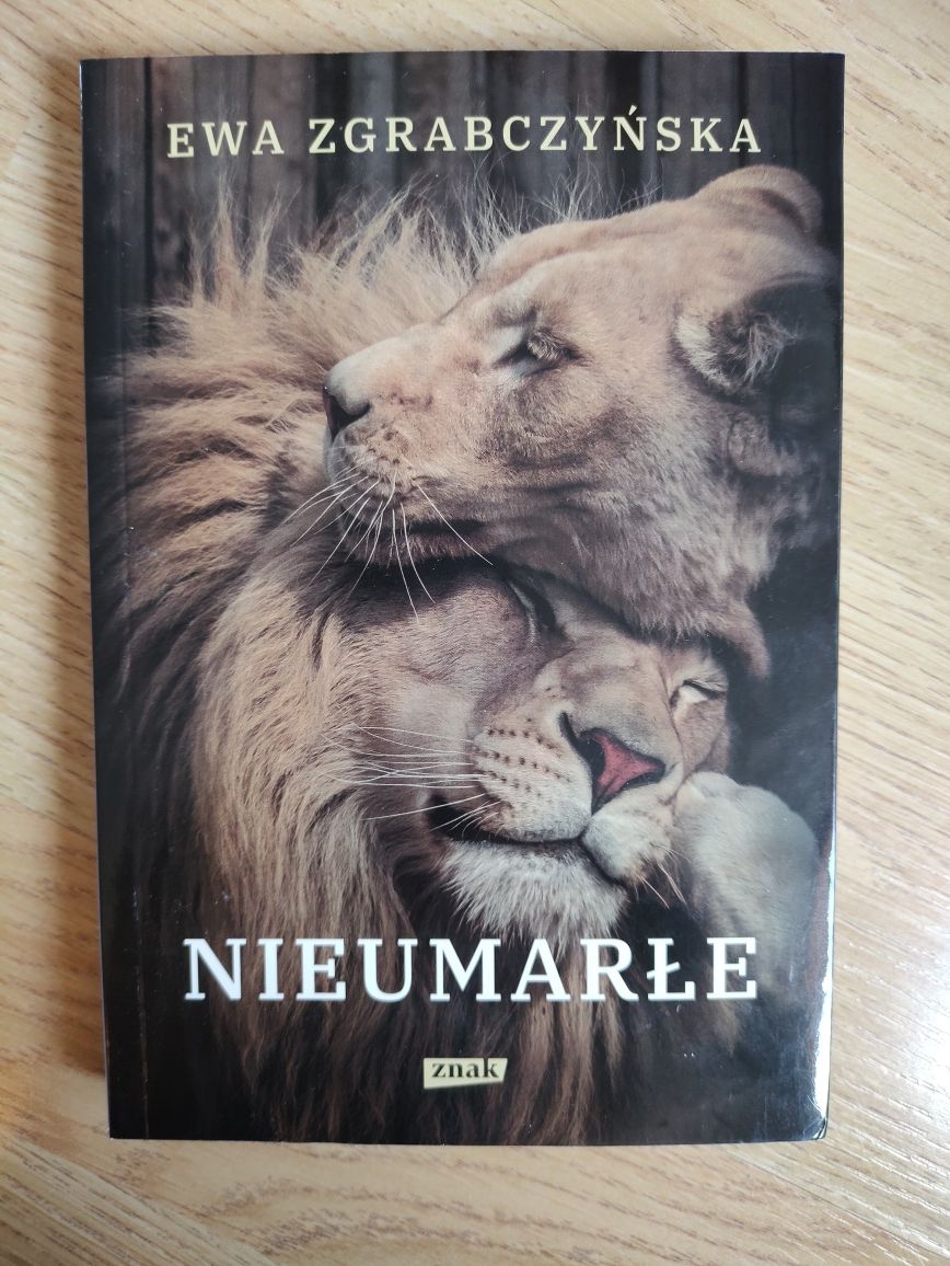 Książka Nieumarłe