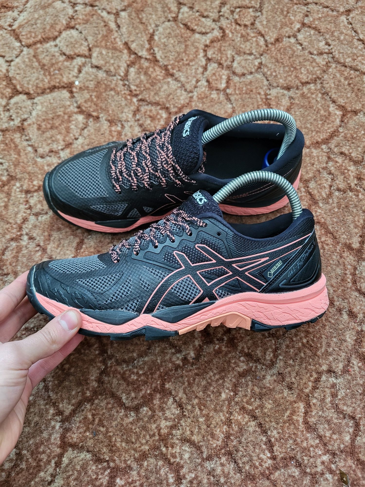 Оригинальные женские кроссовки Asics Gel-Fujitrabuco 6 Gore-tex