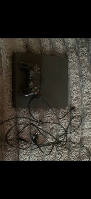 Продам ps4 slim на 500гб