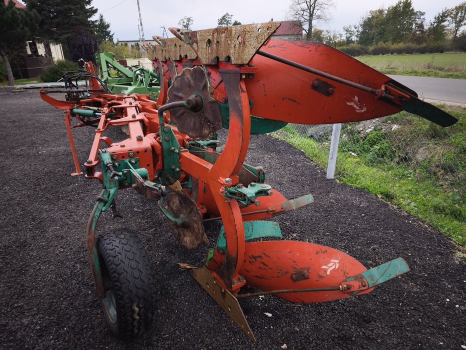 Kverneland Eg 100 Vario Pług 4 skibowy