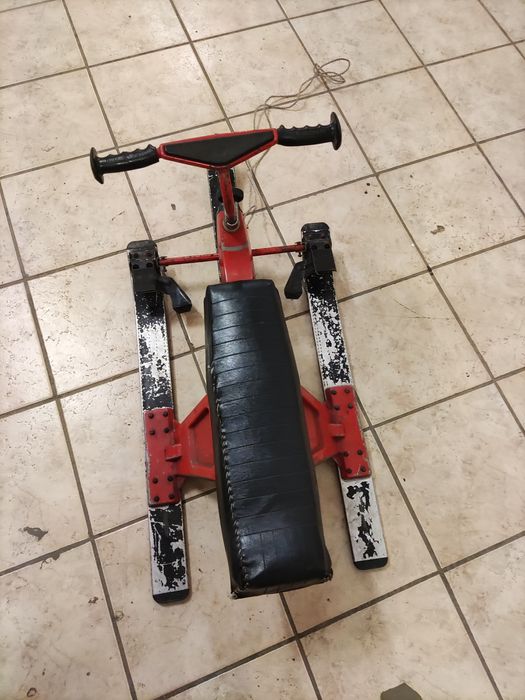 Skiboby sanki z czasów PRL