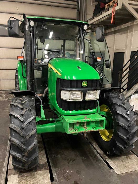 John Deere 5820 Power Quad 40Km/h Pneumatyka