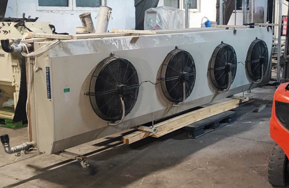 Agregat chłodniczy, Chłodnica przemysłowa powietrzna. 4wentylatory
