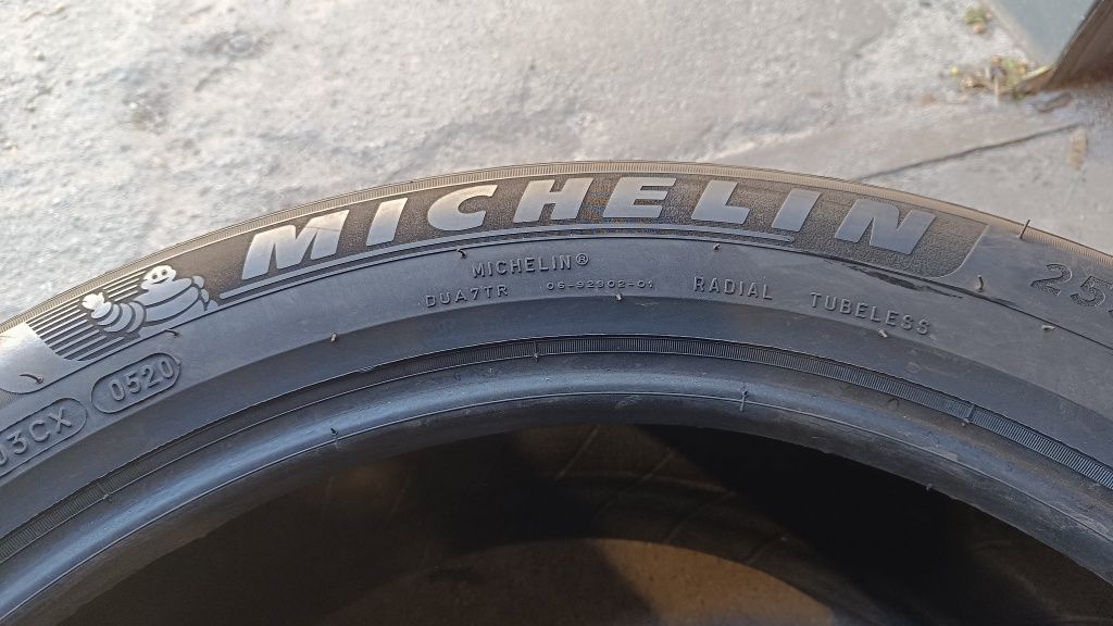 4x 255/45/20 Michelin Primacy 4