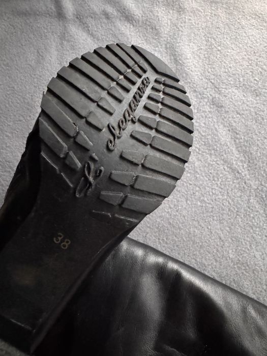 Кожаные зимние сапоги ,38р