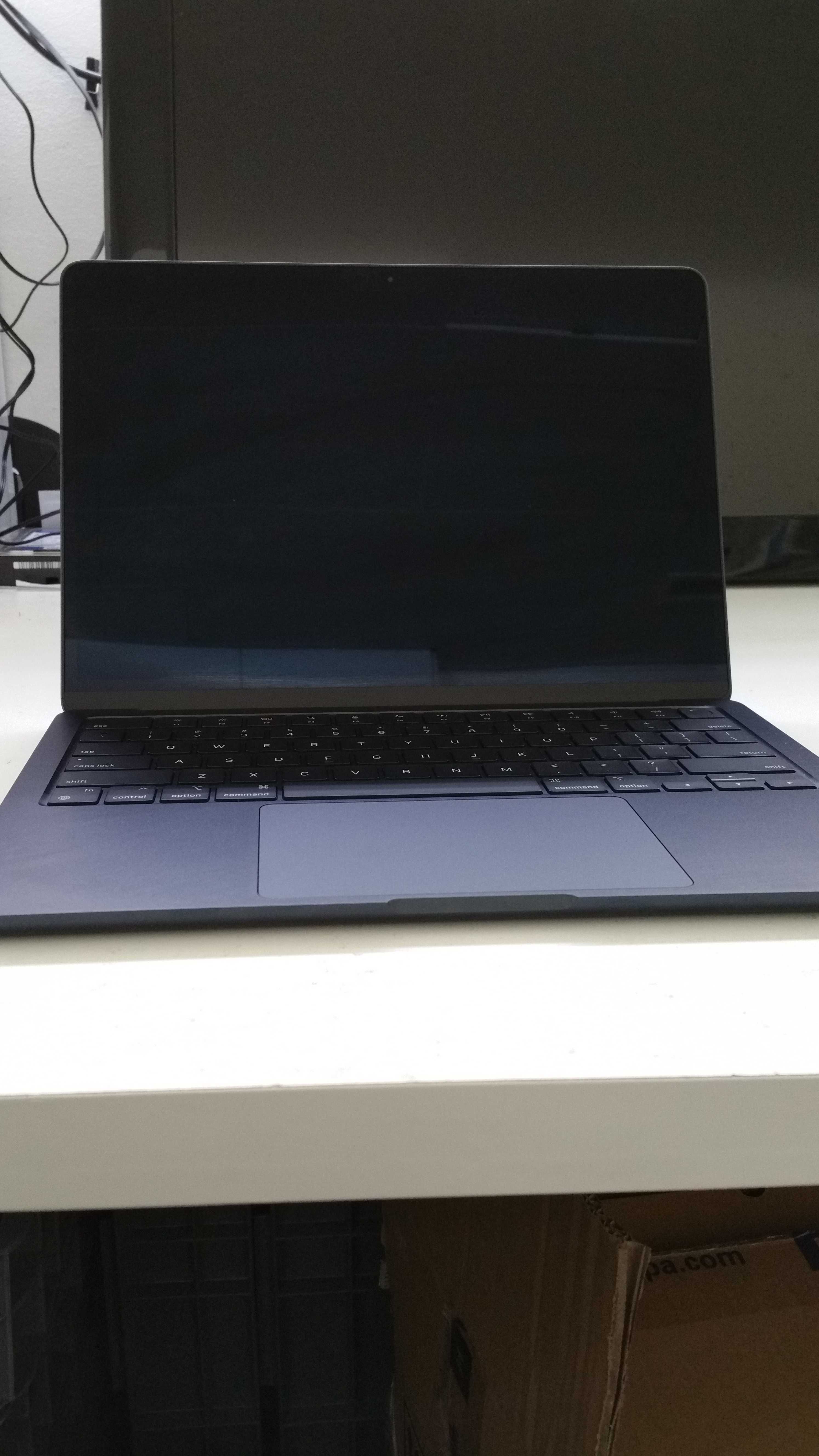 Macbook Air A2681 como novo