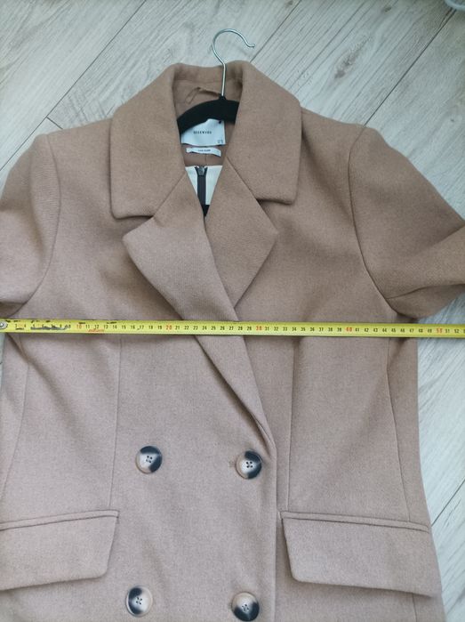 Пальто жіноче весна-осінь - 375 грн.