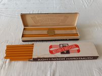 Dwa komplety nieużywanych ołówków kreślarskich Czechosłowacja PRL nowe