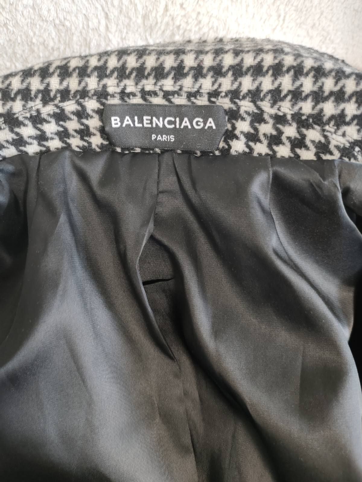 Пальто жіноче Balenciaga