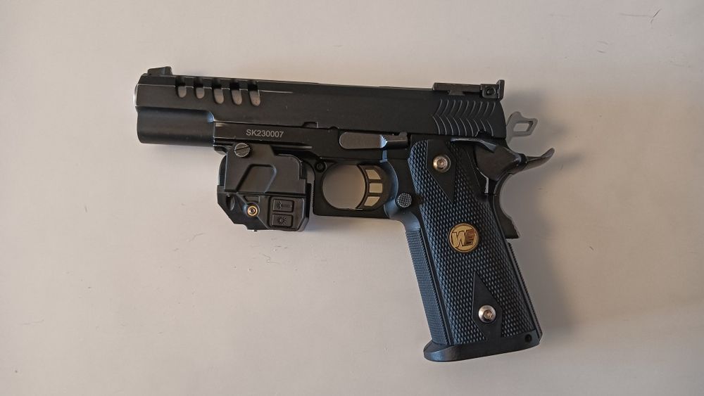 Pistola airsoft Hi-Capa WE 5.1K GBB