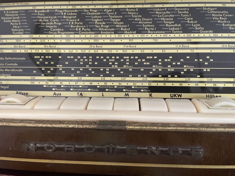 Radio valvulas Nordmende