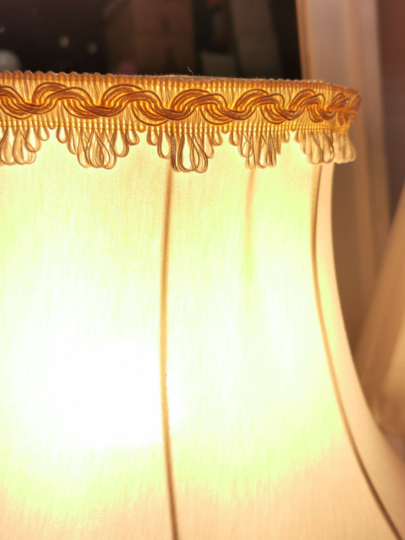 63 cm złota  lampa salonowa