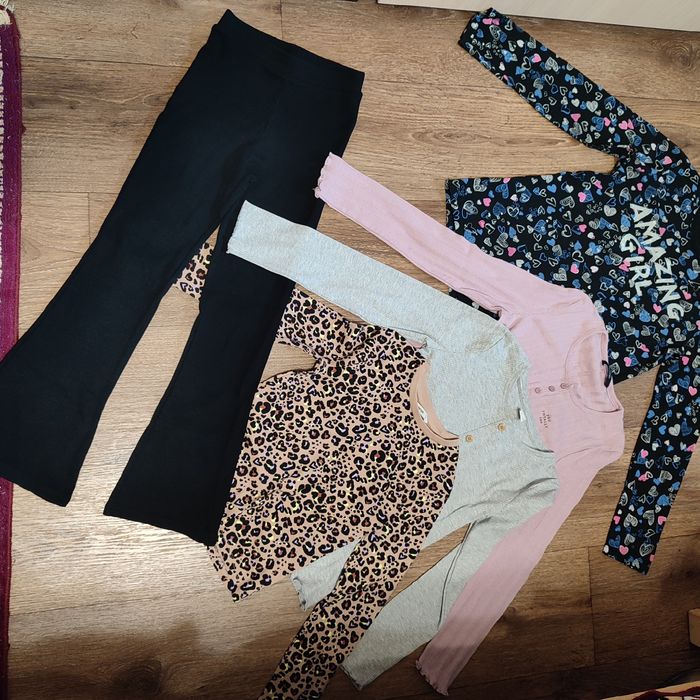 Пакет речей для дівчинки