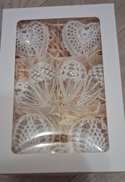 Zestawy świąteczne prezentowe ,cena wraz z opakowaniem