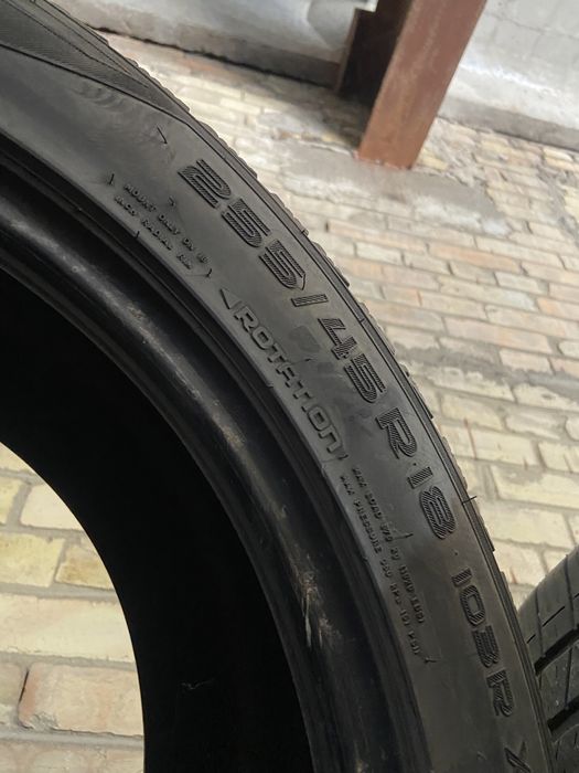 255/45/18 Nokian Hakkapeliita R2