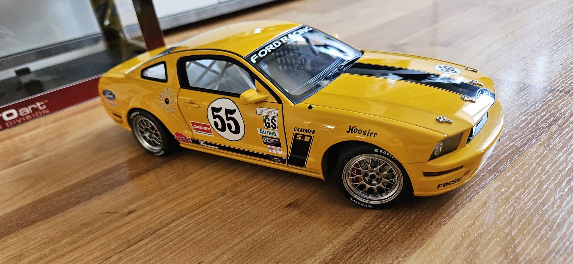 1:18 Autoart Ford Mustang FR 500C