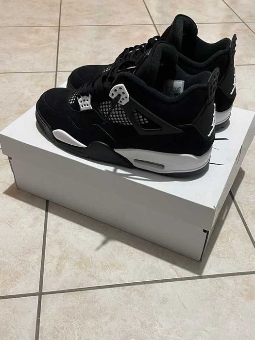 Buty meskie Mokasyny Jordan_4_Retro_White_Thunder R.40