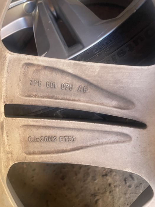 Продам диски на Таурег 5/130 r20