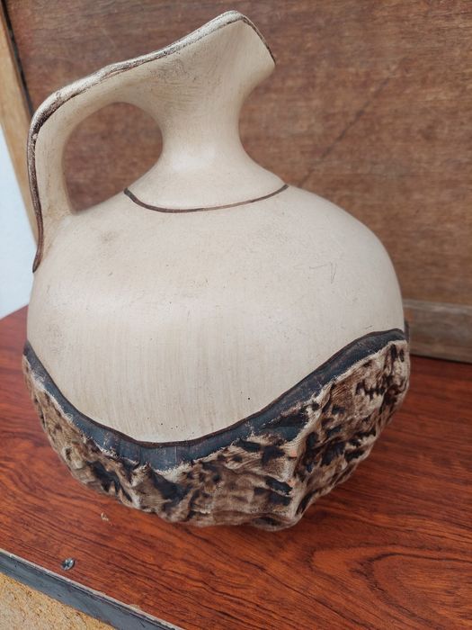 Peças de louça para enfeitar