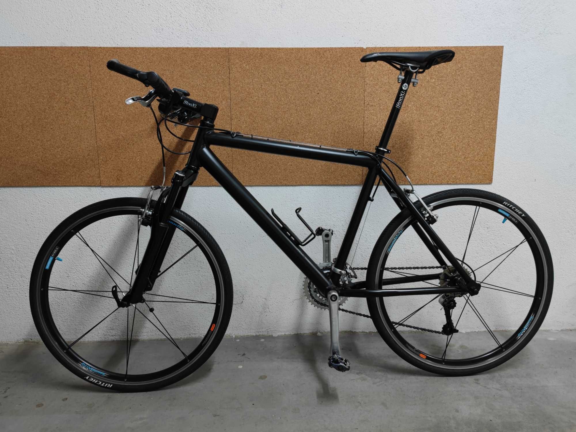 Bicicleta BH Top Line BTT com pneus de estrada