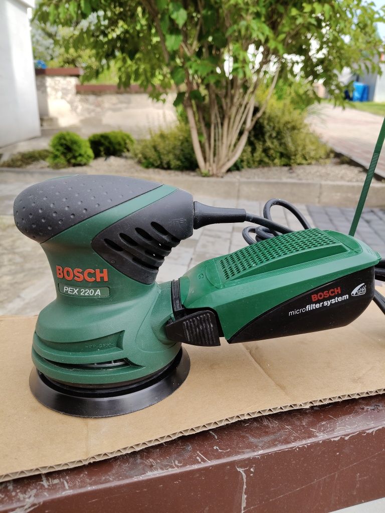 Szlifierka mimośrodowa Bosch 220w