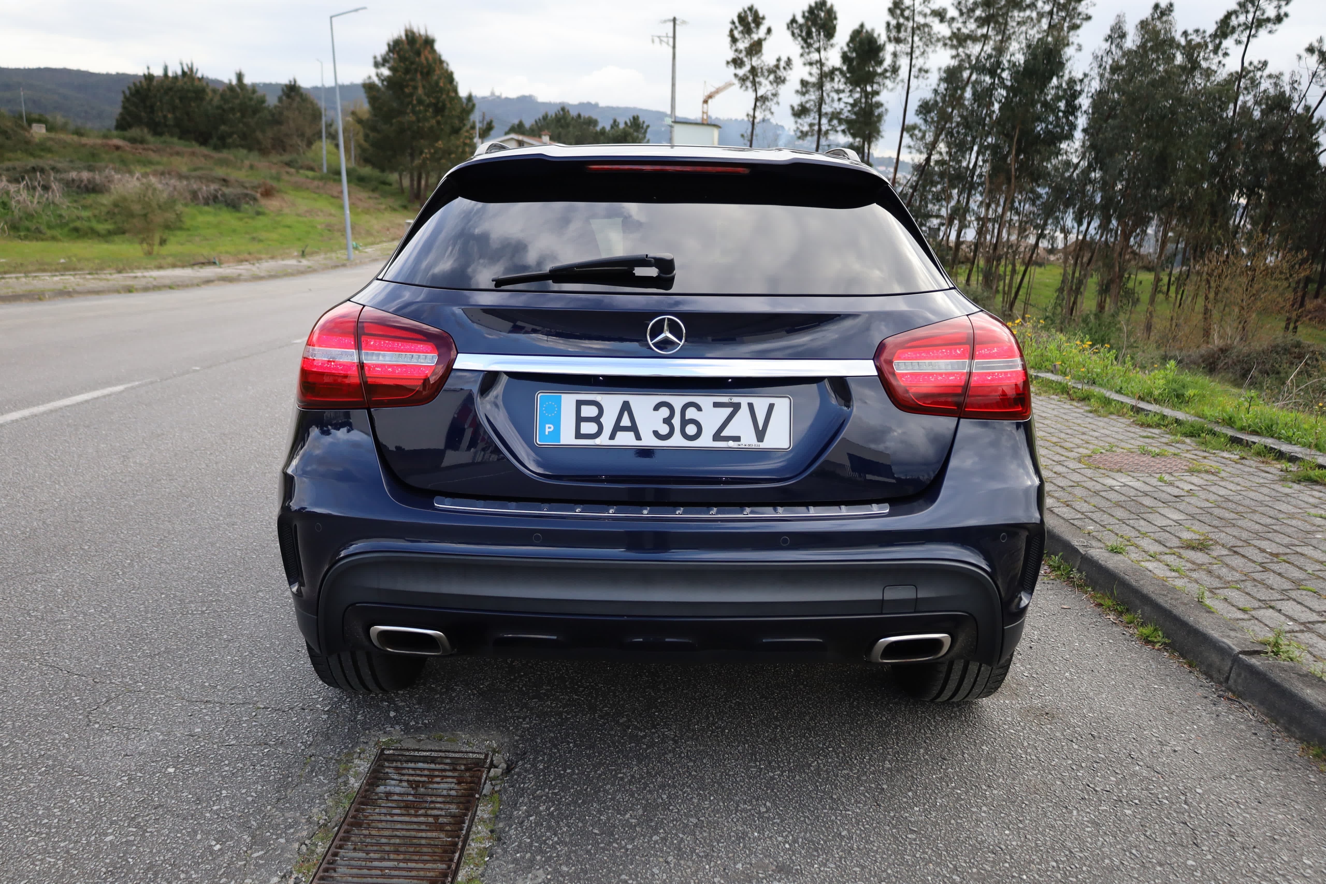Mercedes-Benz GLA 180 Full AMG
