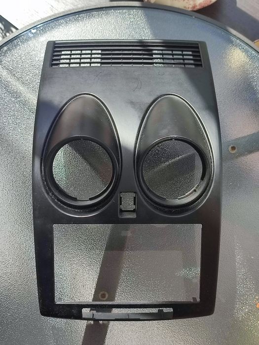 Nissan qashqai j10 центральна консоль в торпедо